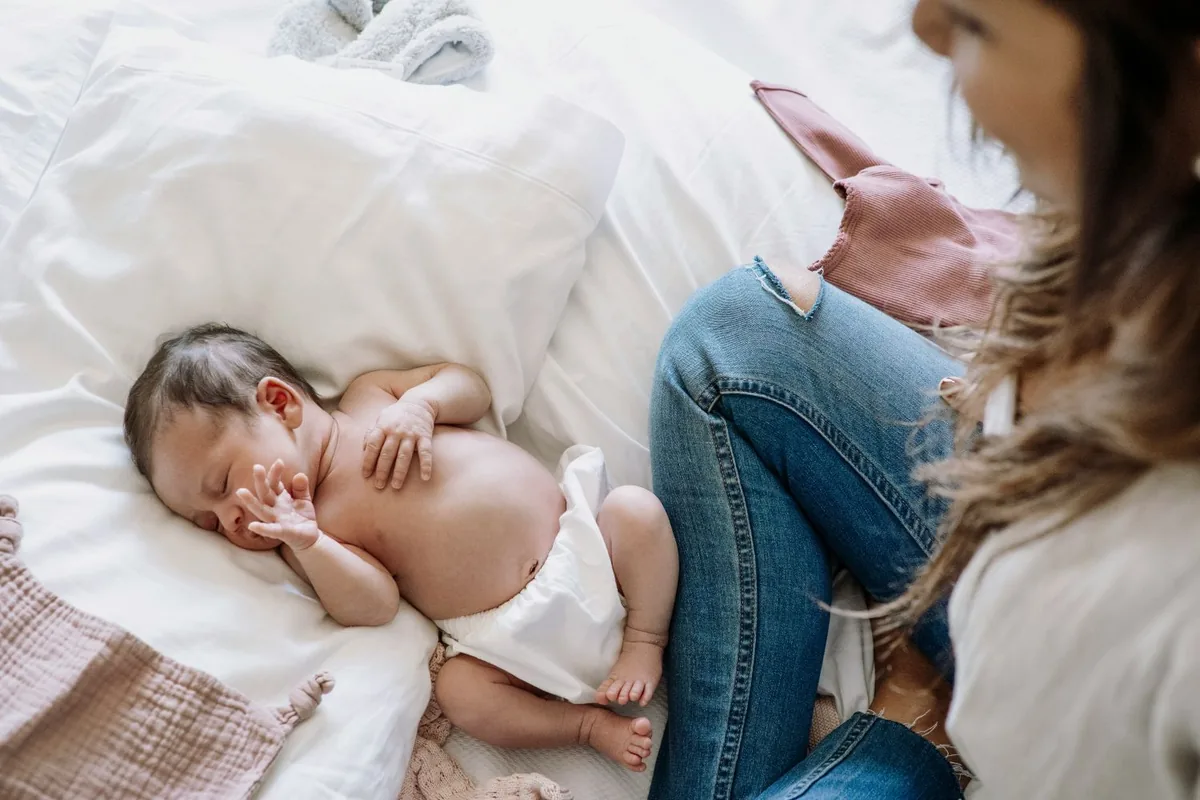 Maman et nouveau-né – suivi post-partum en ostéopathie